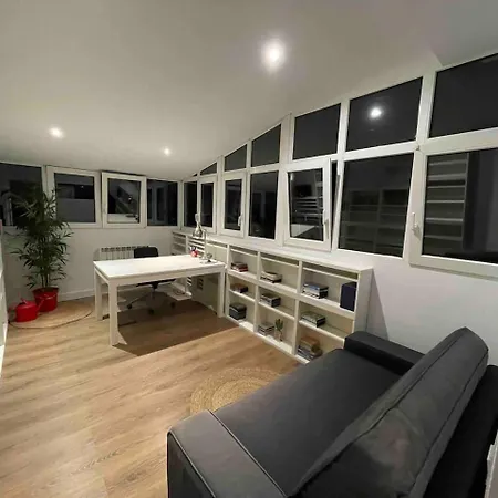 Апартаменти Apartamentu Na Playa En Xixon Cerca Del Centru *