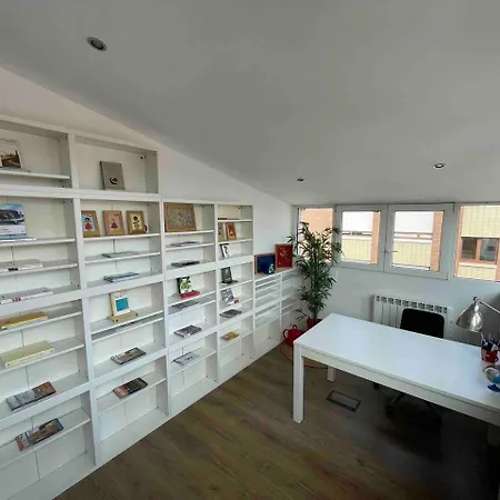Апартаменти Apartamentu Na Playa En Xixon Cerca Del Centru *